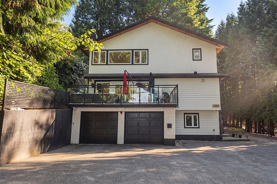 4283 Capilano Road North Vancouver, BC - 32