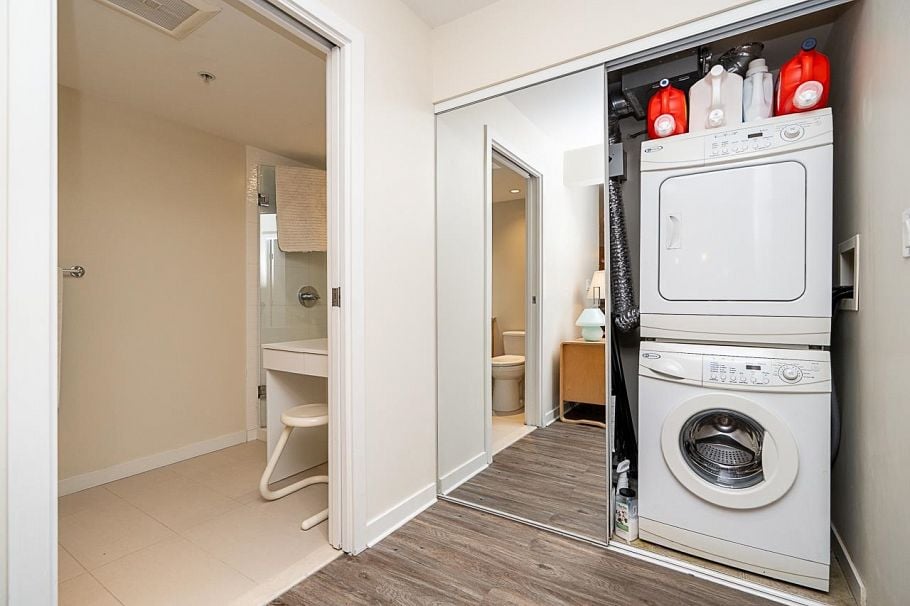206 2832 Capilano Road North Vancouver, BC - 26