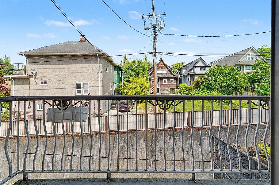 203 1611 E 3rd Avenue Vancouver, BC - 33