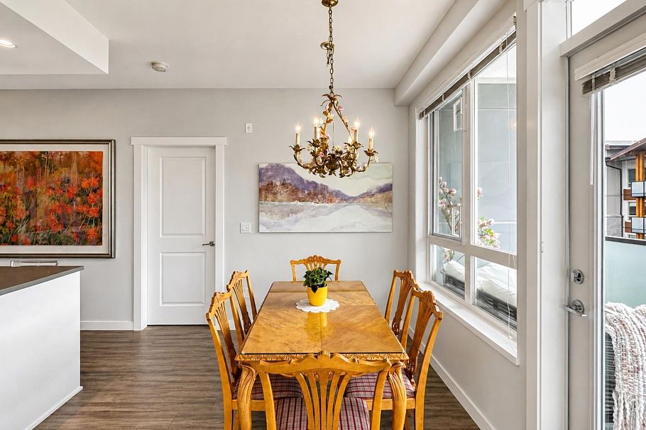 301 2651 Library Lane North Vancouver, BC - 8