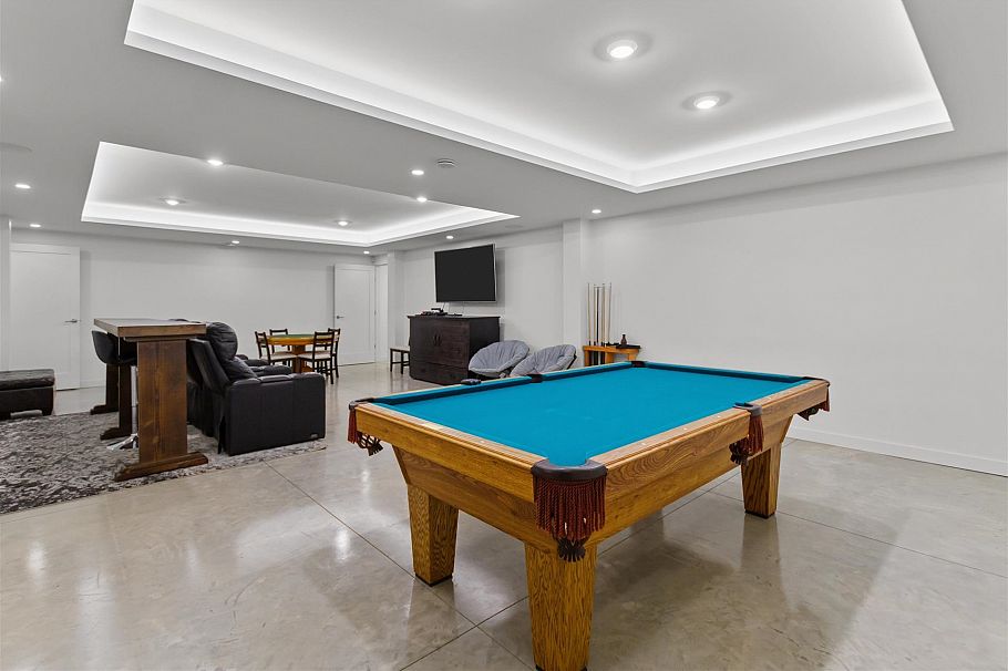 2409 Windridge Drive North Vancouver, BC - 25