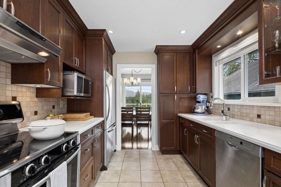 3285 Fromme Road North Vancouver, BC - 11