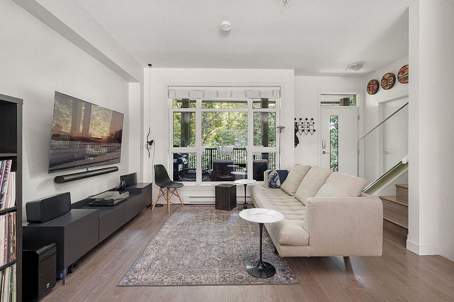 307 2135 Heritage Park Lane North Vancouver, BC - 2