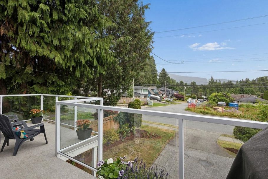 3285 Fromme Road North Vancouver, BC - 33