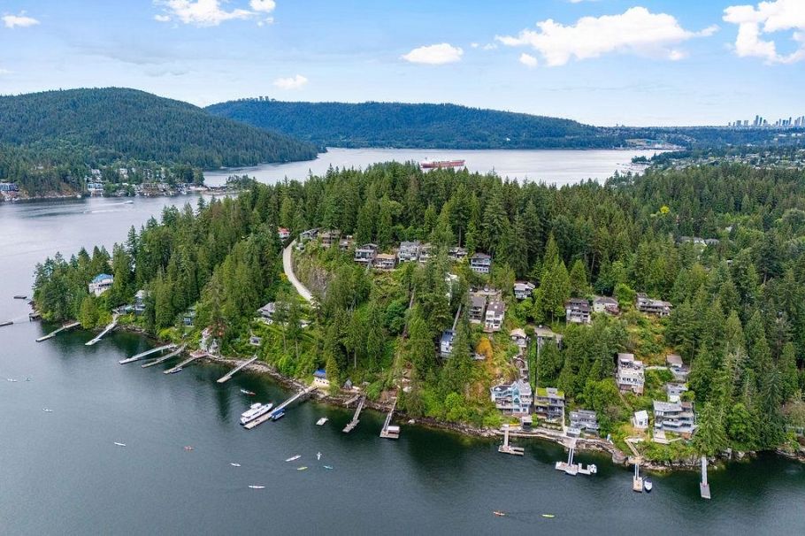 4678 Eastridge Road North Vancouver, BC - 6