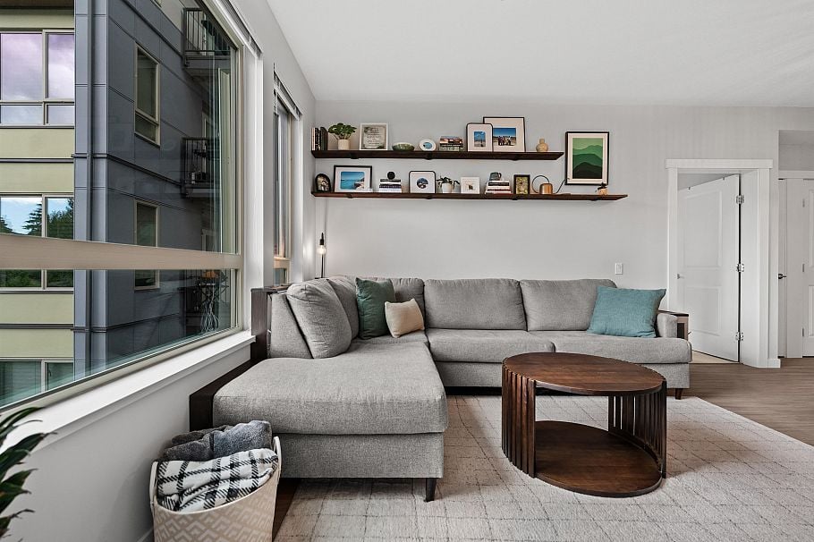 315 2651 Library Lane North Vancouver, BC - 4