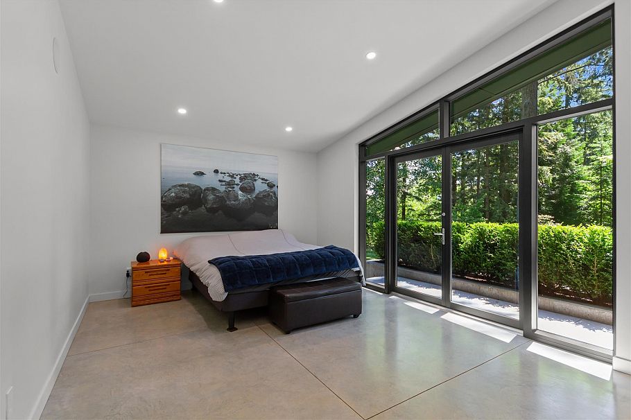 2409 Windridge Drive North Vancouver, BC - 20