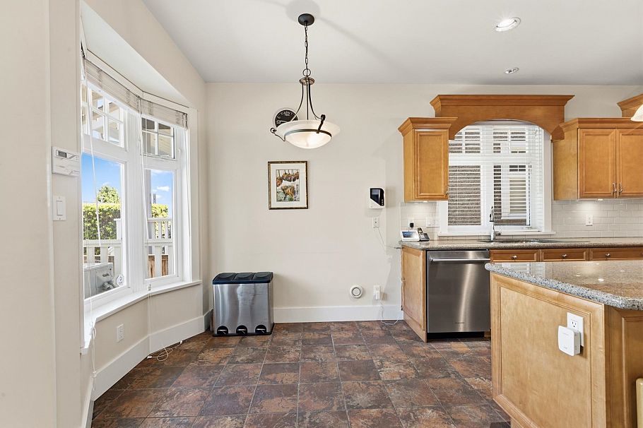 4188 Balaclava Street Vancouver, BC - 2