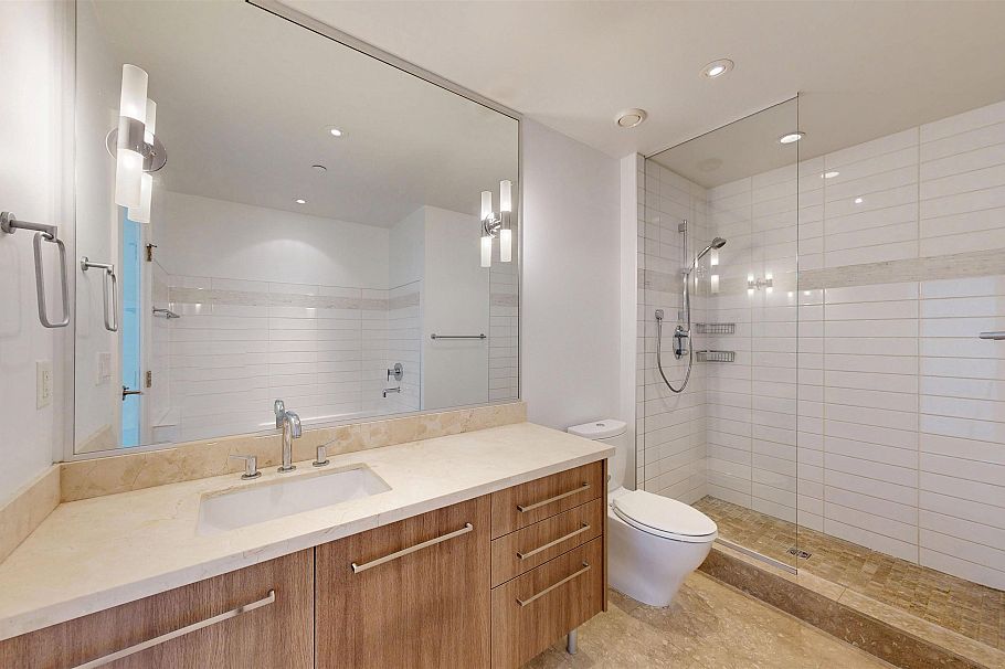 402 650 Evergreen Place North Vancouver, BC - 32