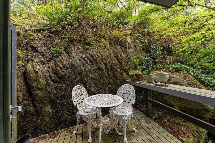 4678 Eastridge Road North Vancouver, BC - 26