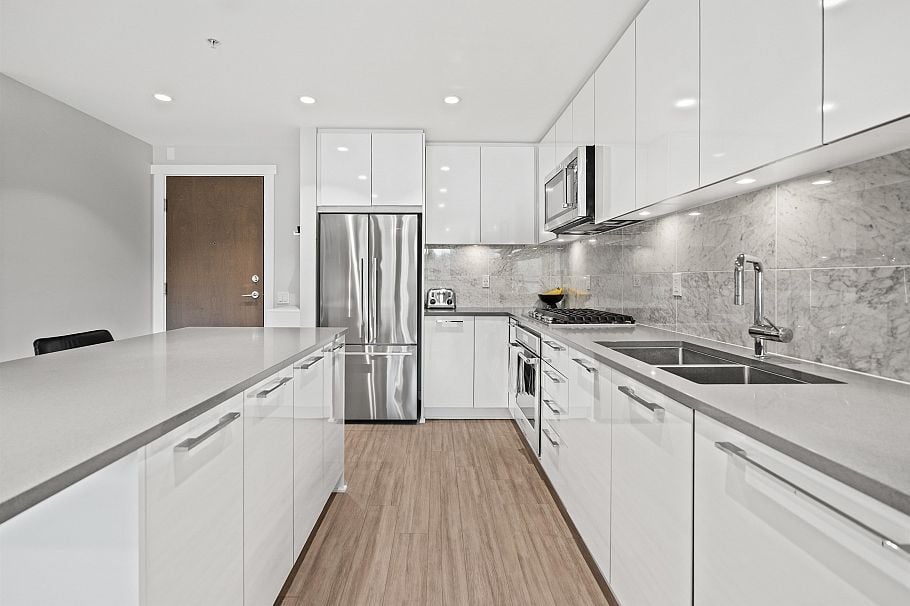 315 2651 Library Lane North Vancouver, BC - 6