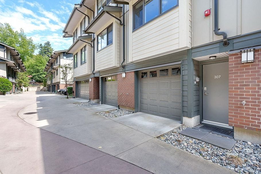 307 2135 Heritage Park Lane North Vancouver, BC - 35