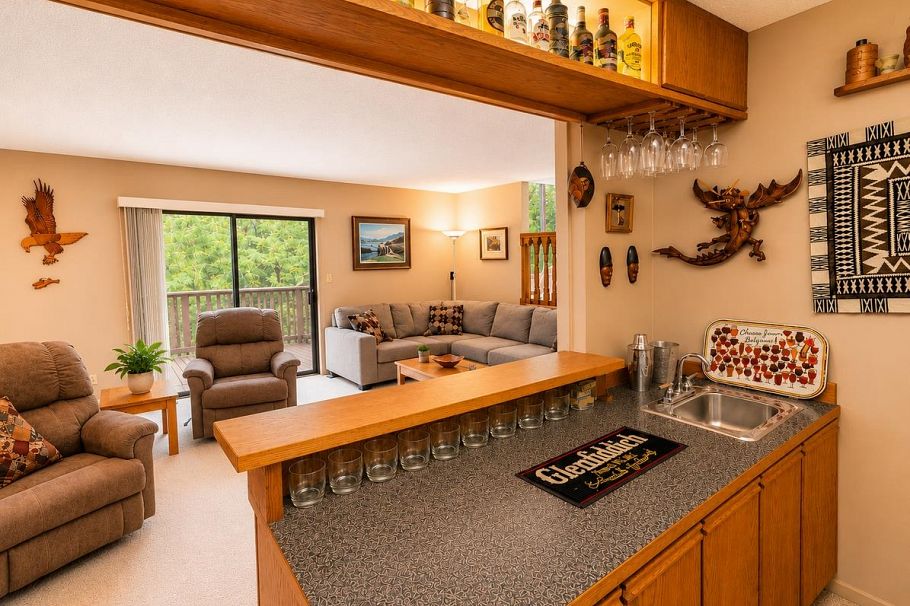 1498 Chamberlain Drive North Vancouver, BC - 22