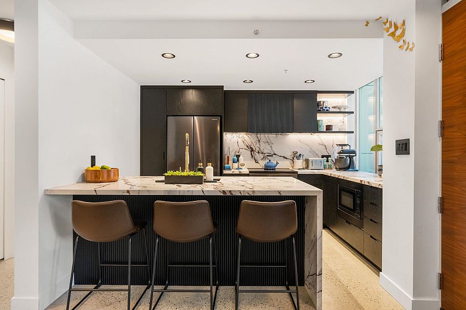 110 161 W Georgia Street Vancouver, BC - 16