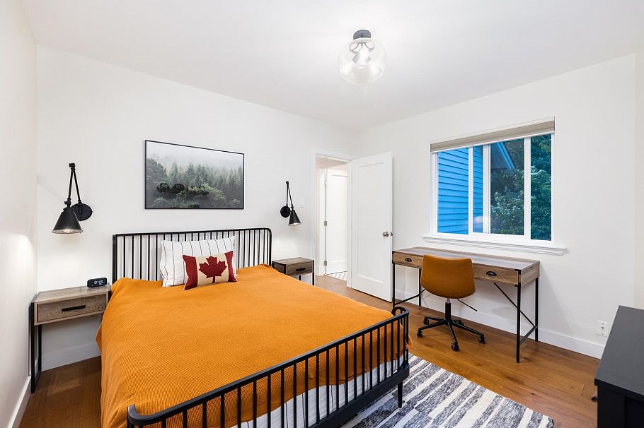 448 Brand Street North Vancouver, BC - 31