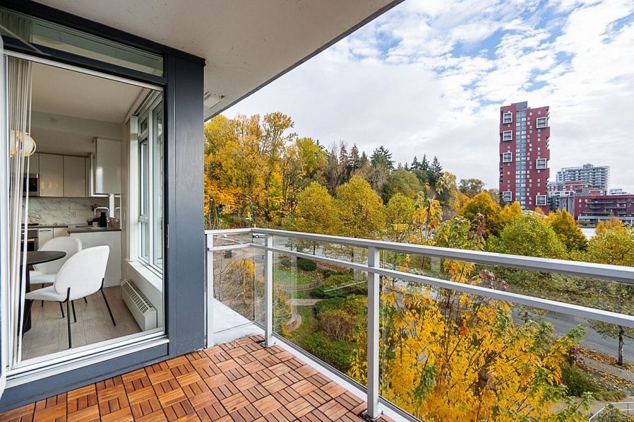 502 3281 E Kent Avenue North Vancouver, BC - 9