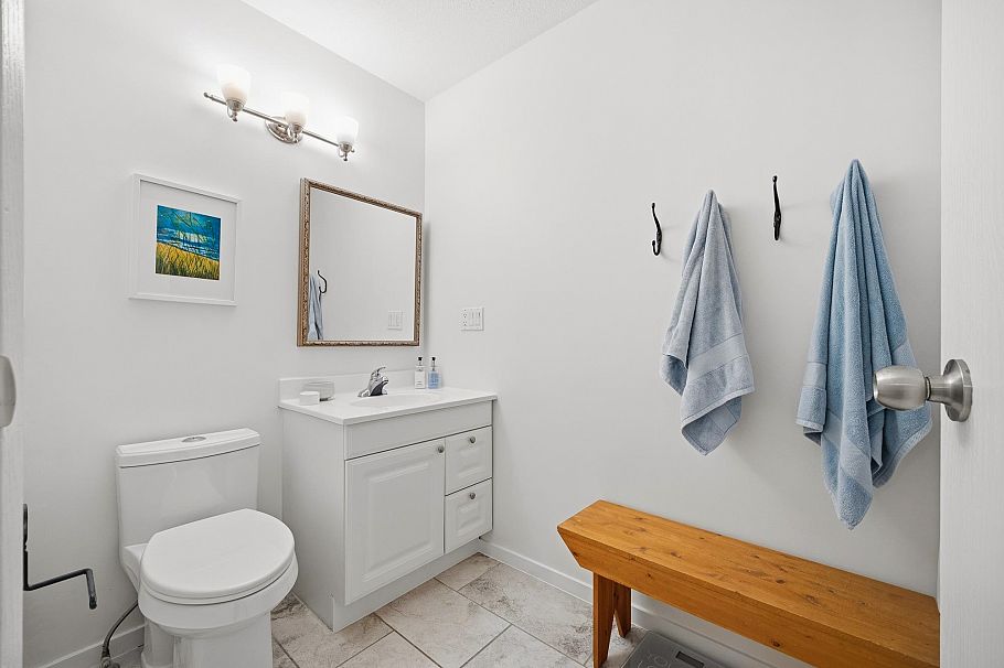 1309 Mahon Avenue North Vancouver, BC - 23