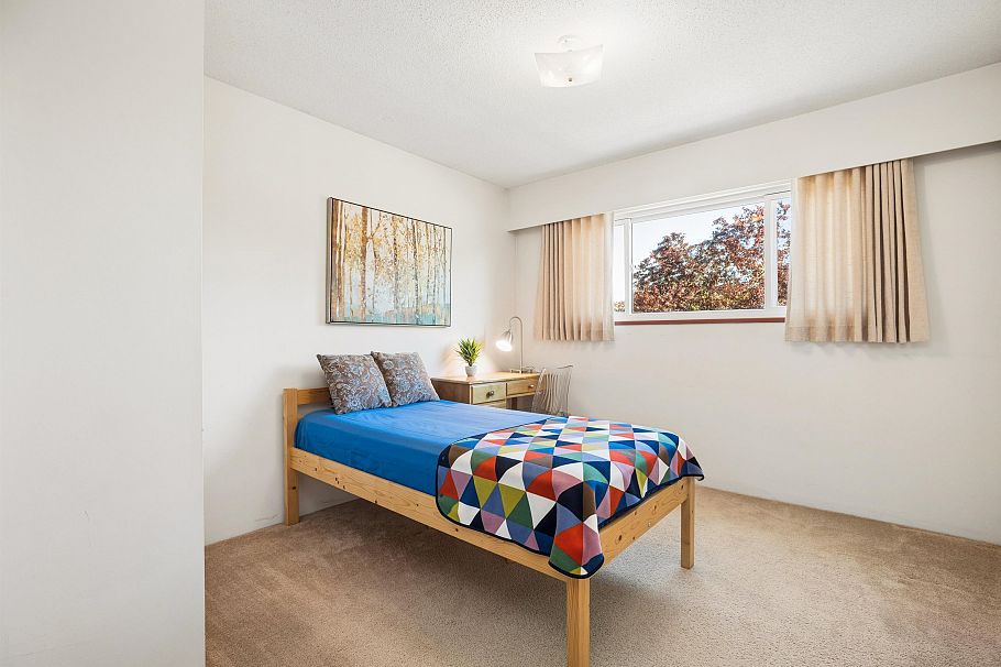2047 E 52nd Avenue Vancouver, BC - 21