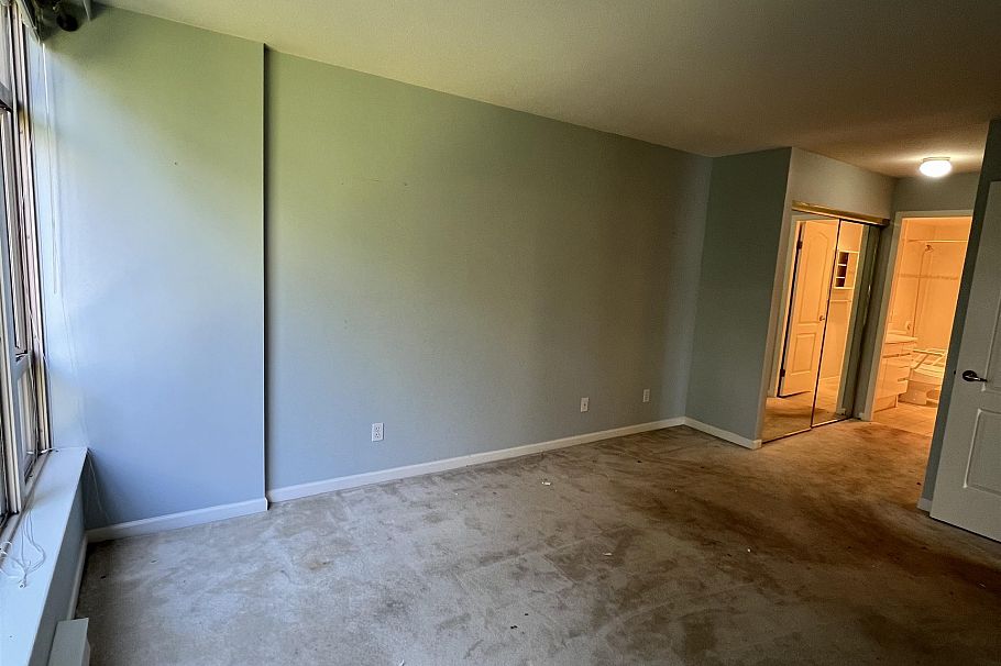 306 1327 E Keith Road North Vancouver, BC - 8