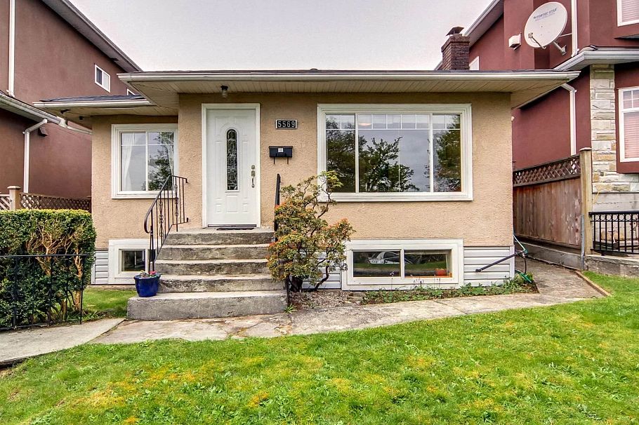 5569 Culloden Street Vancouver, BC - 1