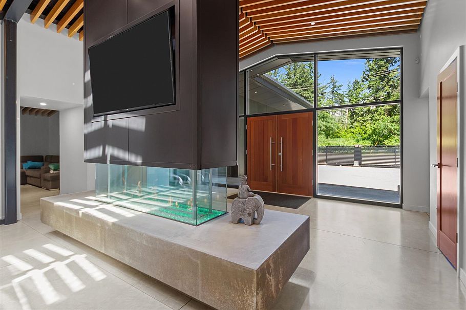 2409 Windridge Drive North Vancouver, BC - 7