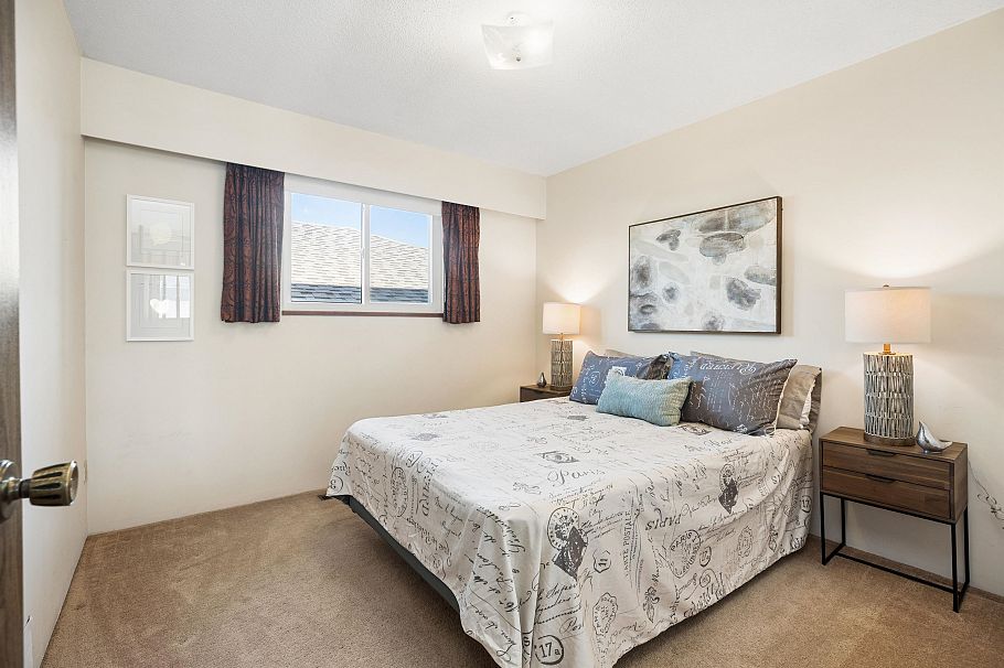 2047 E 52nd Avenue Vancouver, BC - 19