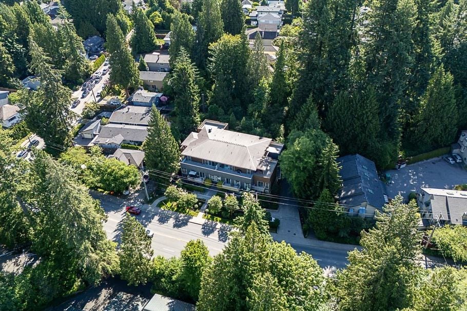 206 2832 Capilano Road North Vancouver, BC - 36