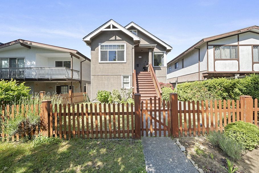 5743 St. Margarets Street Vancouver, BC - 31