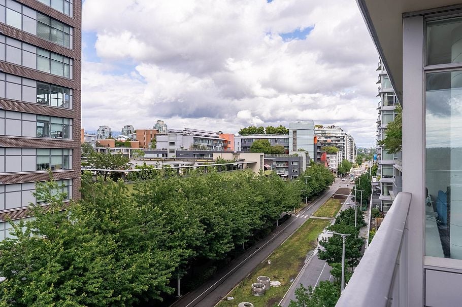 608 1708 Columbia Street Vancouver, BC - 26