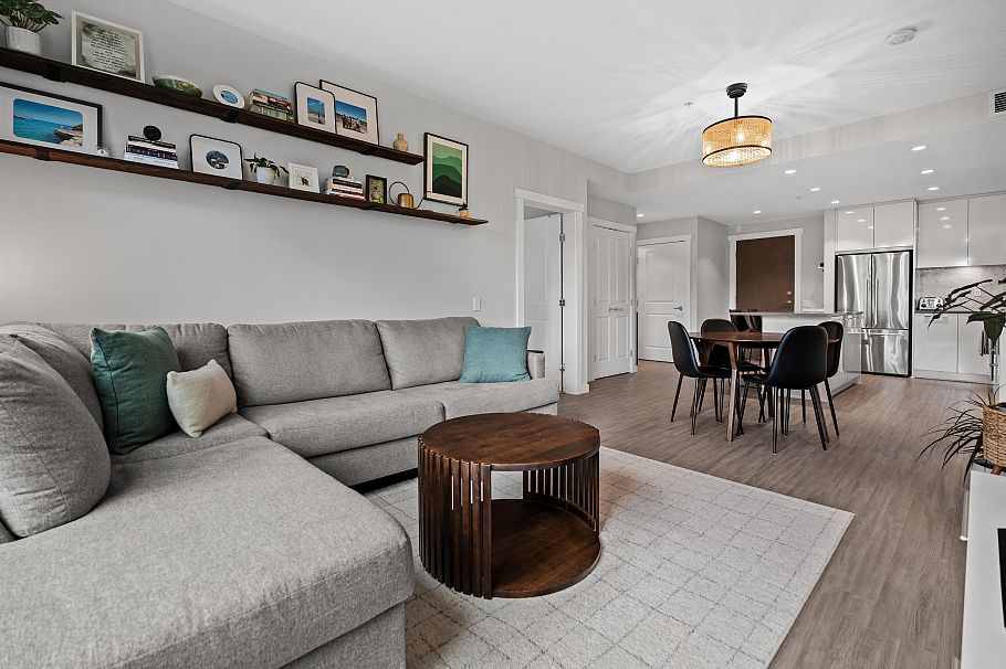 315 2651 Library Lane North Vancouver, BC - 3