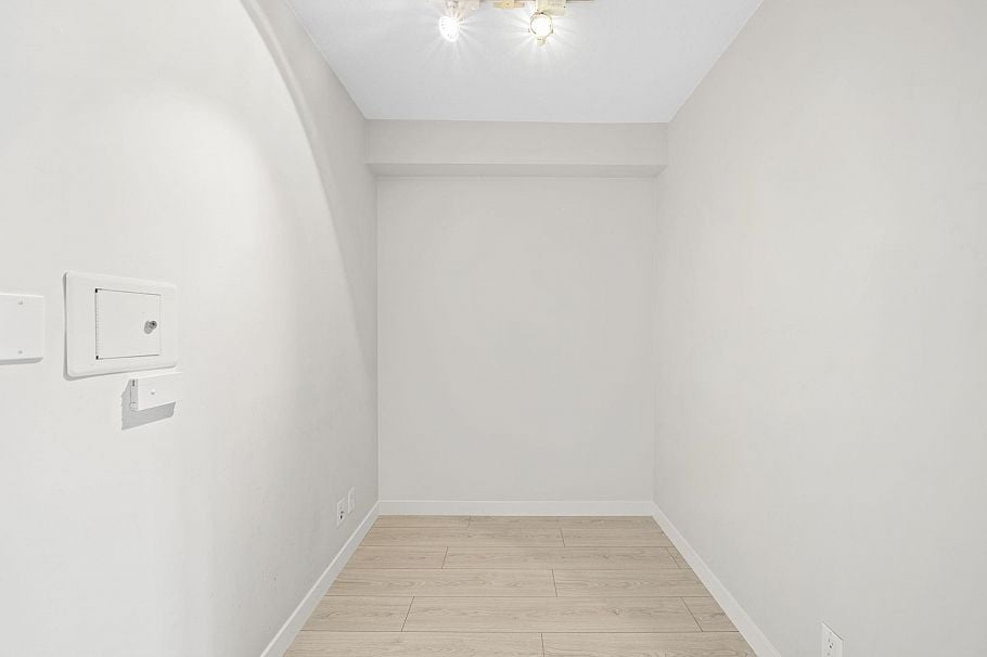 601 1010 Richards Street Vancouver, BC - 17
