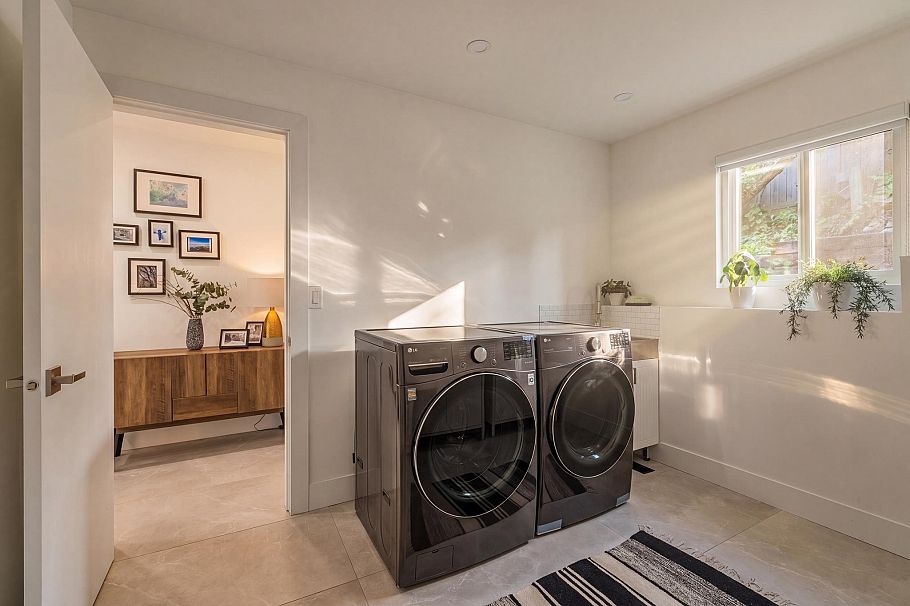 4283 Capilano Road North Vancouver, BC - 15