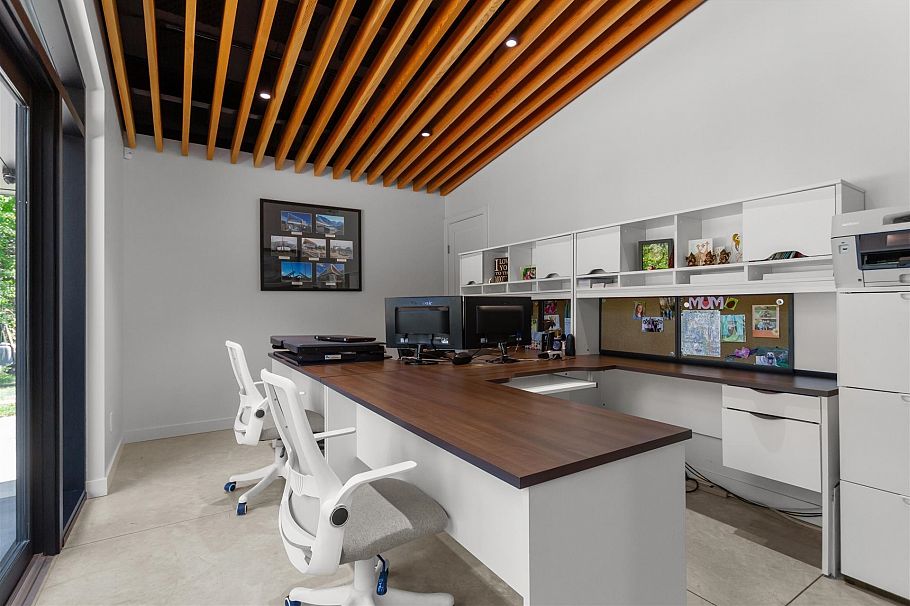 2409 Windridge Drive North Vancouver, BC - 21