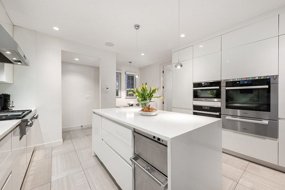 1407 W 33rd Avenue Vancouver, BC - 8