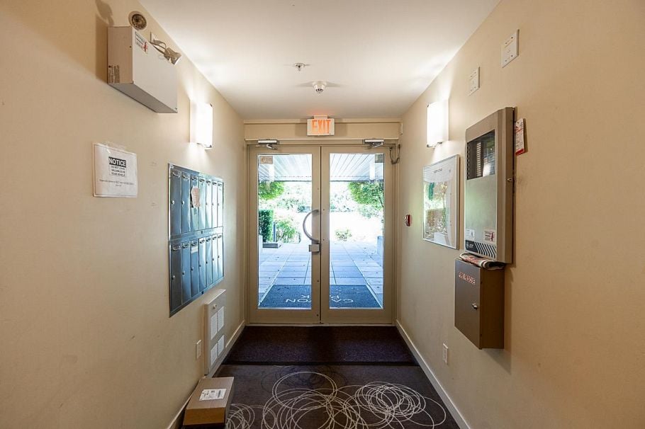 206 2832 Capilano Road North Vancouver, BC - 4