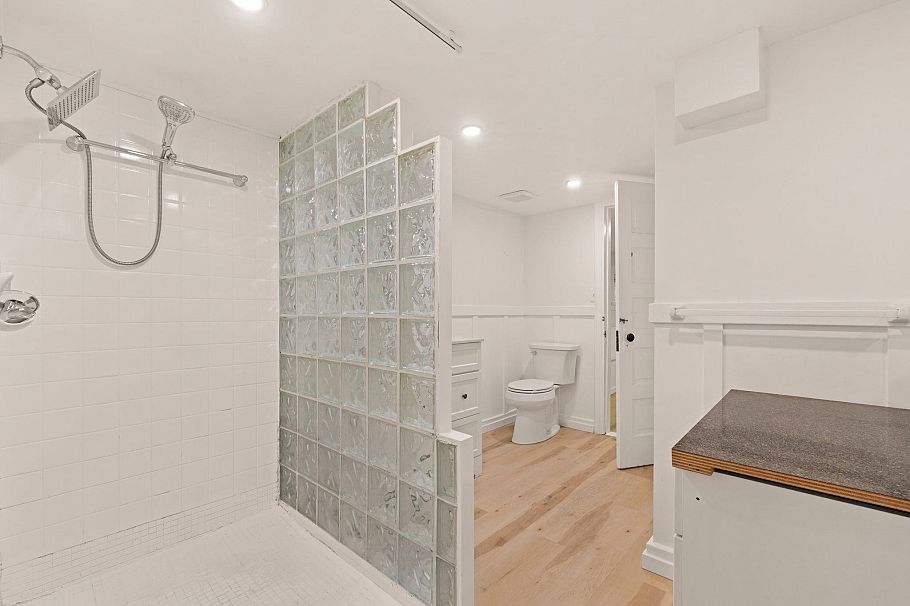 1859 Semlin Drive Vancouver, BC - 27