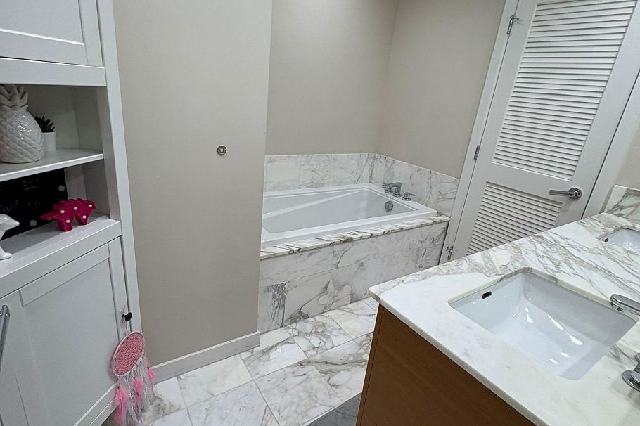 605 5868 Agronomy Road Vancouver, BC - 13