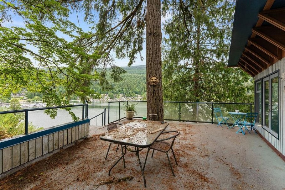 4678 Eastridge Road North Vancouver, BC - 27