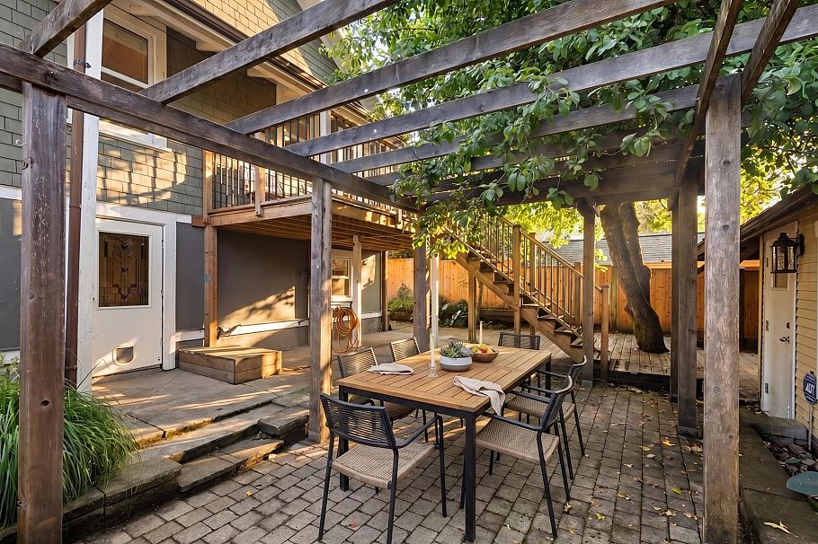 1859 Semlin Drive Vancouver, BC - 31