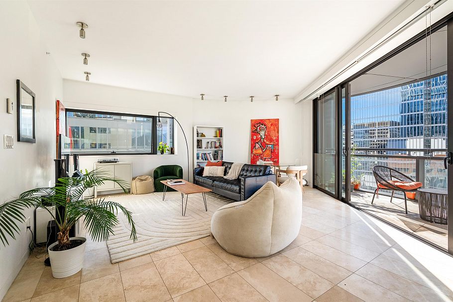 1406 838 W Hastings Street Vancouver, BC - 1