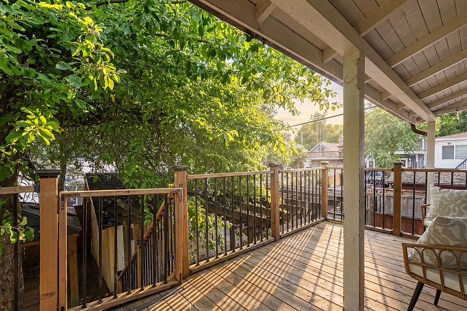 1859 Semlin Drive Vancouver, BC - 32