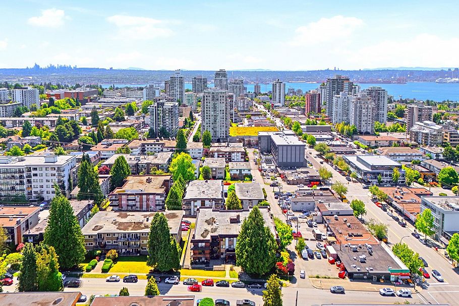 101 123 E 19th Street North Vancouver, BC - 22