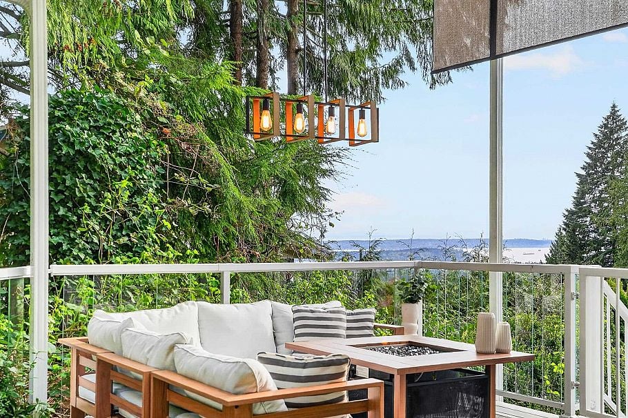668 Alpine Court North Vancouver, BC - 4