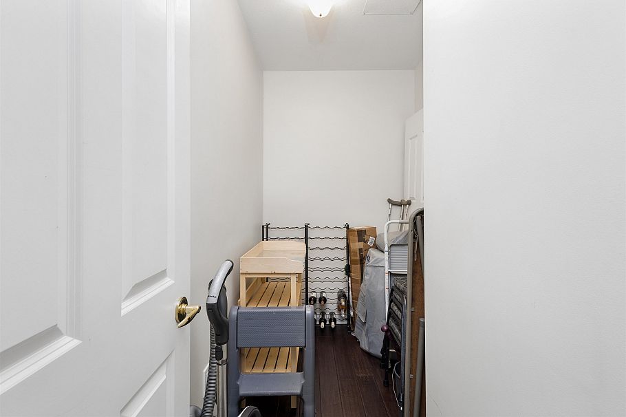 2487 W 39th Avenue Vancouver, BC - 28