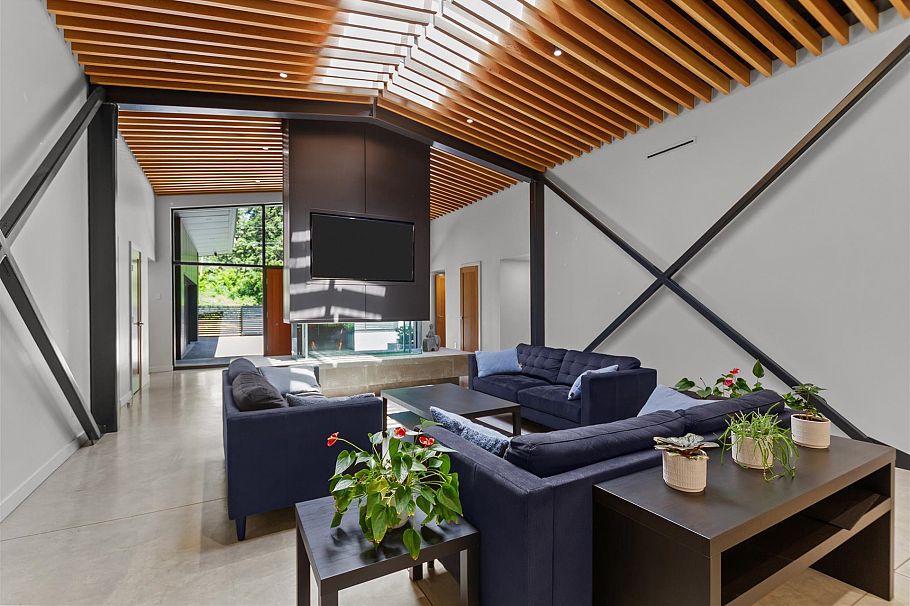 2409 Windridge Drive North Vancouver, BC - 6