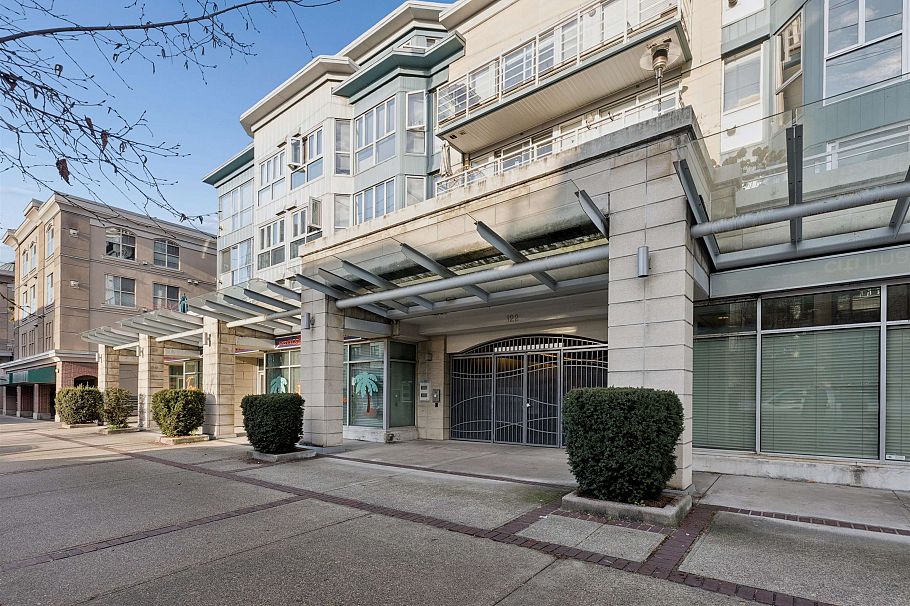 311 122 E 3rd Street North Vancouver, BC - 21