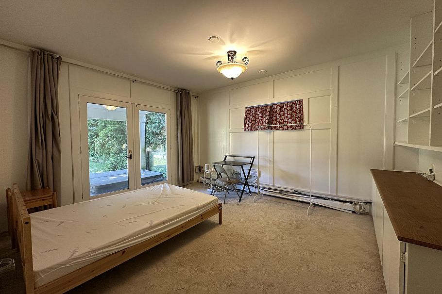 4678 W 3rd Avenue Vancouver, BC - 12