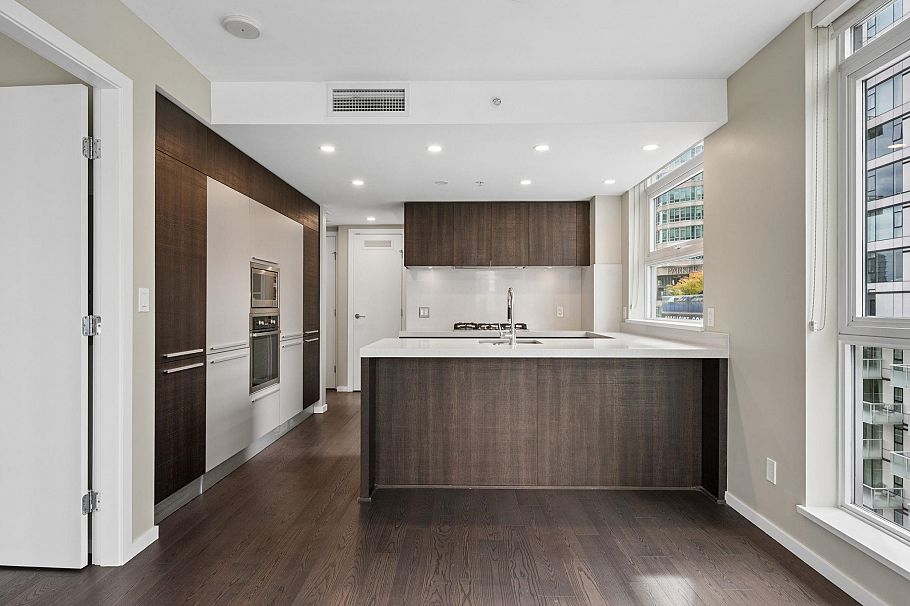 902 1351 Continental Street Vancouver, BC - 12