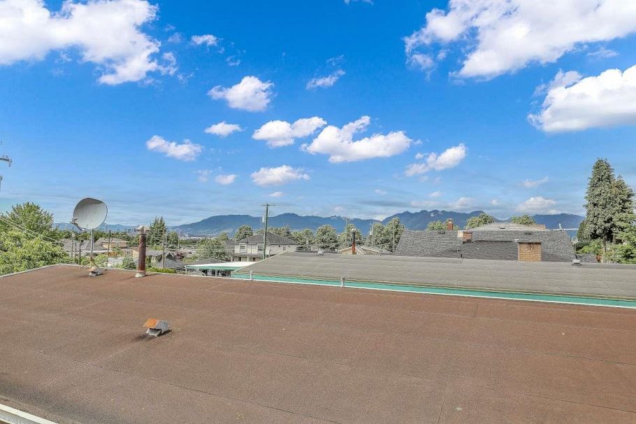 4265 Slocan Street Vancouver, BC - 28