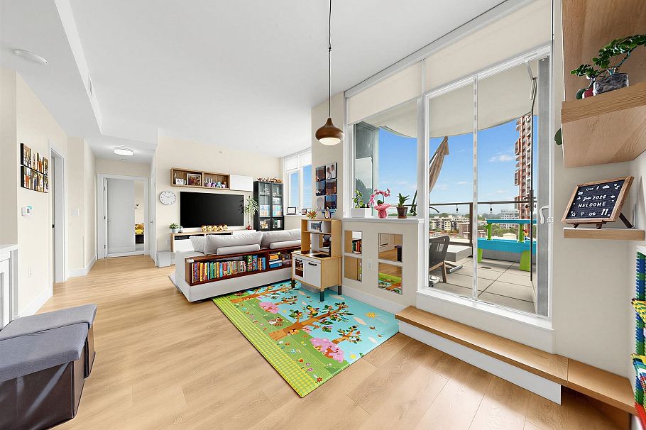 903 3451 Sawmill Crescent Vancouver, BC - 2